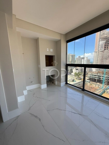 APARTAMENTO PRONTO NO CENTRO DE ITAPEMA: 2ª foto da galeria de imagens do imóvel