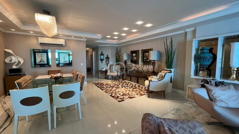 APARTAMENTO MOBILIADO COM VISTA MAR EM MEIA PRAIA: 2ª foto da galeria de imagens do imóvel
