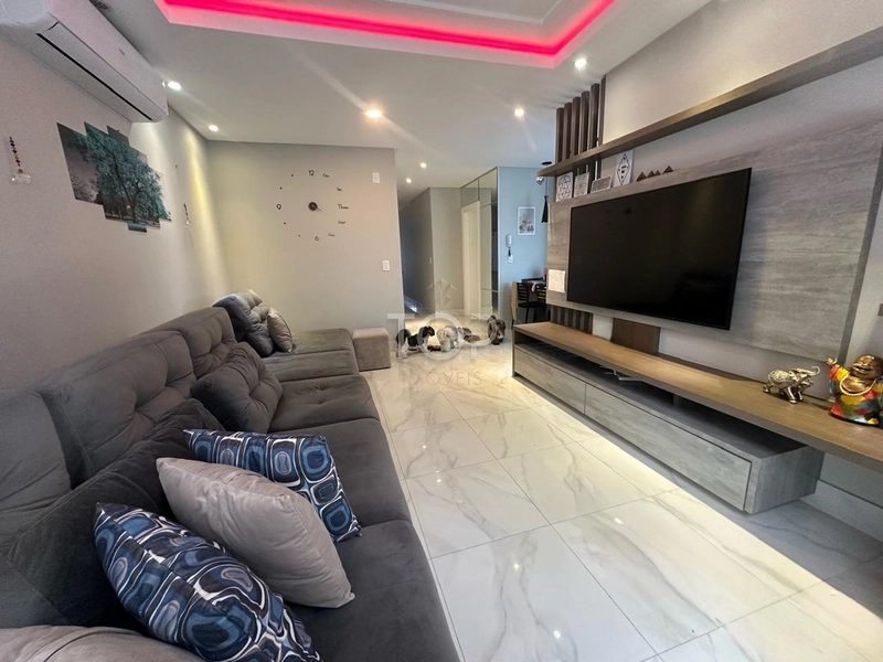 OPORTUNIDADE APARTAMENTO MEIA PRAIA: 2ª foto da galeria de imagens do imóvel