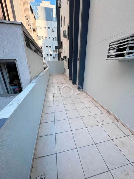 APARTAMENTO DIFERENCIADO A 200 METROS DO MAR EM MEIA PRAIA ITAPEMA-SC: 13ª foto da galeria de imagens do imóvel