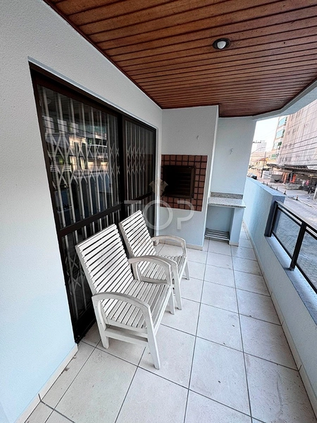 APARTAMENTO DIFERENCIADO A 200 METROS DO MAR EM MEIA PRAIA ITAPEMA-SC: 1ª foto da galeria de imagens do imóvel