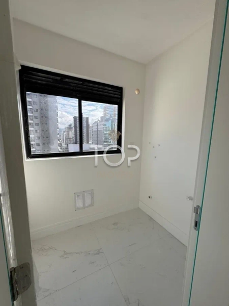 APARTAMENTO PRONTO NA MEIA PRAIA 3 SUÍTES 2 VAGAS NOVO: 28ª foto da galeria de imagens do imóvel