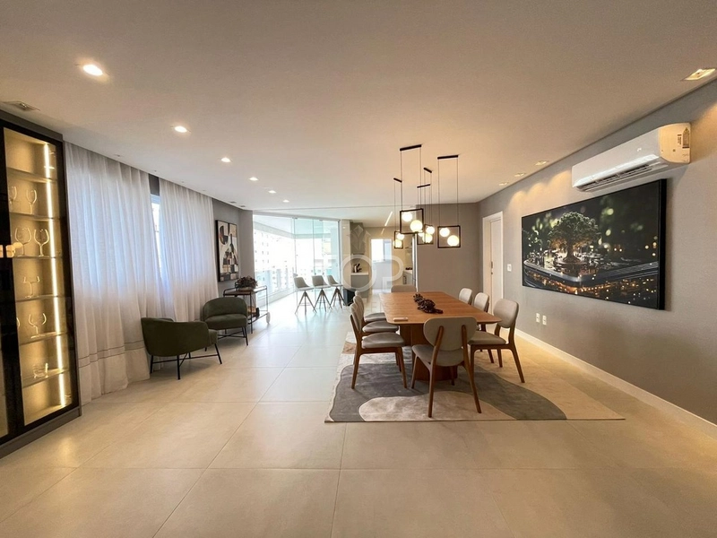 APARTAMENTO 4 SUÍTES NA MEIA PRAIA: 9ª foto da galeria de imagens do imóvel