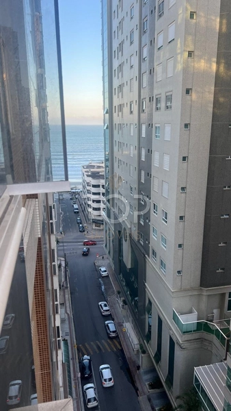 APARTAMENTO 4 SUÍTES NA MEIA PRAIA: 30ª foto da galeria de imagens do imóvel