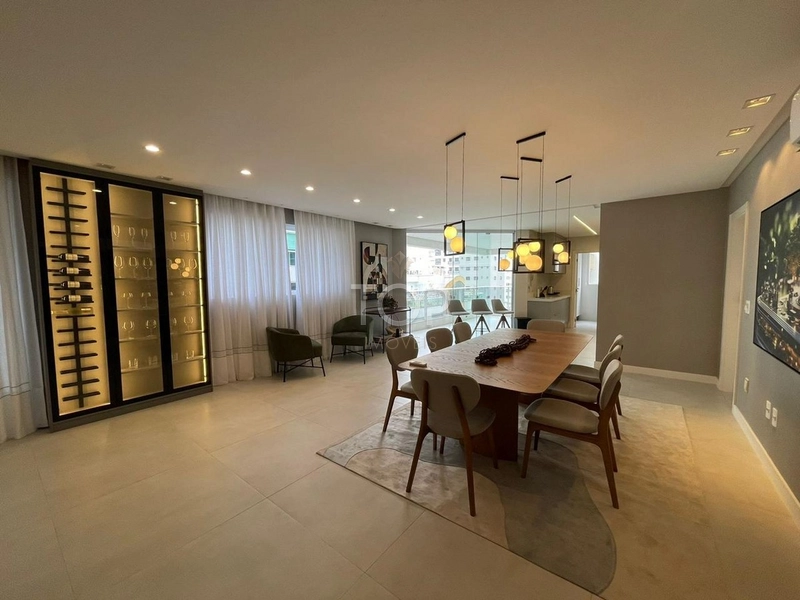 APARTAMENTO 4 SUÍTES NA MEIA PRAIA: 8ª foto da galeria de imagens do imóvel