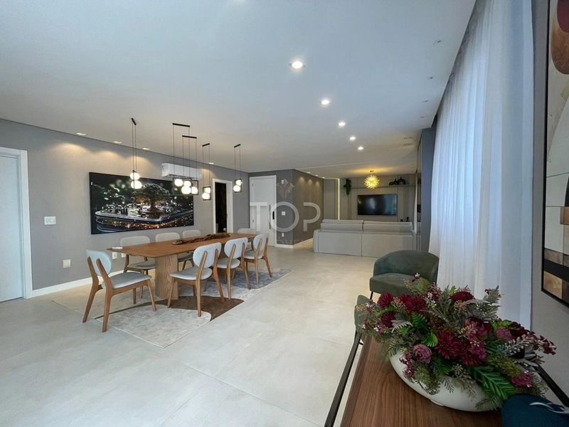 APARTAMENTO 4 SUÍTES NA MEIA PRAIA: 1ª foto da galeria de imagens do imóvel