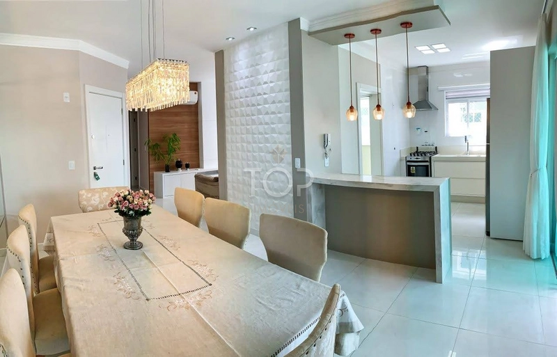 APARTAMENTO MOBILIADO EM MEIA PRAIA: 2ª foto da galeria de imagens do imóvel