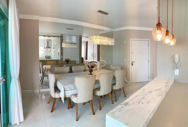 APARTAMENTO MOBILIADO EM MEIA PRAIA: 1ª foto da galeria de imagens do imóvel