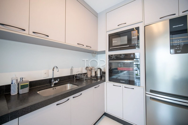 APARTAMENTO EM MEIA PRAIA PARA QUEM SONHA VIVER O VERAO O ANO TODO: 13ª foto da galeria de imagens do imóvel