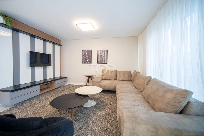 APARTAMENTO EM MEIA PRAIA PARA QUEM SONHA VIVER O VERAO O ANO TODO: 1ª foto da galeria de imagens do imóvel