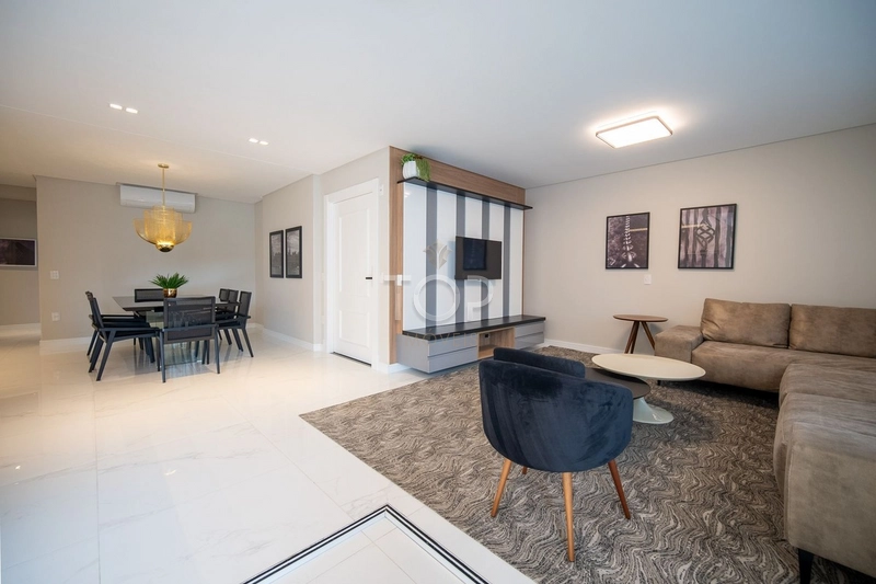 APARTAMENTO EM MEIA PRAIA PARA QUEM SONHA VIVER O VERAO O ANO TODO: 8ª foto da galeria de imagens do imóvel