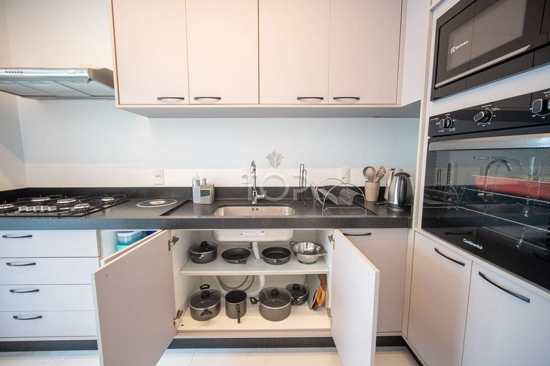 APARTAMENTO EM MEIA PRAIA PARA QUEM SONHA VIVER O VERAO O ANO TODO: 12ª foto da galeria de imagens do imóvel
