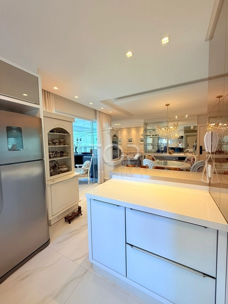 APARTAMENTO MOBILIADO EM MEIA PRAIA: 36ª foto da galeria de imagens do imóvel