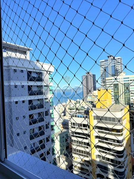APARTAMENTO MOBILIADO EM MEIA PRAIA: 1ª foto da galeria de imagens do imóvel
