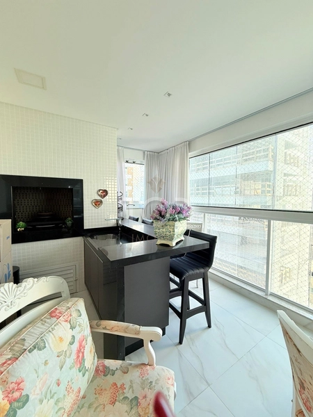 APARTAMENTO MOBILIADO EM MEIA PRAIA: 38ª foto da galeria de imagens do imóvel