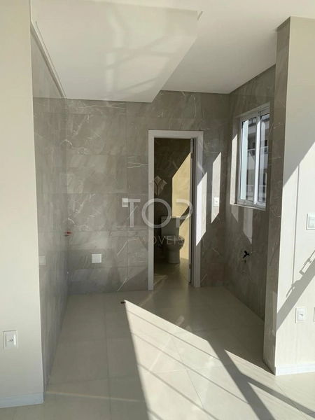 EXCELENTE APARTAMENTO NA MEIA PRAIA: 9ª foto da galeria de imagens do imóvel