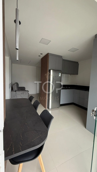 APARTAMENTO MOBILIADO EM ITAPEMA: 1ª foto da galeria de imagens do imóvel