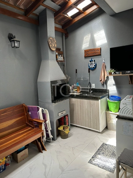 LINDO SOBRADO EM ITAPEMA: 6ª foto da galeria de imagens do imóvel