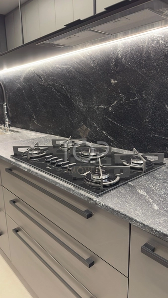 APARTAMENTO DECORADO EM MEIA PRAIA: 21ª foto da galeria de imagens do imóvel