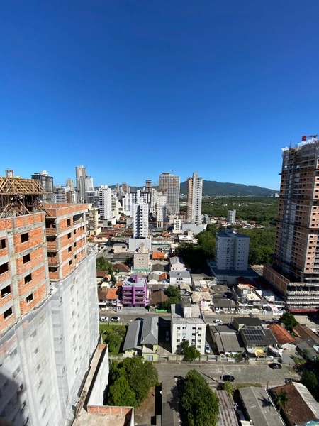 APARTAMENTO PRONTO COM VISTA PARA O MAR EM MEIA PRAIA: 18ª foto da galeria de imagens do imóvel