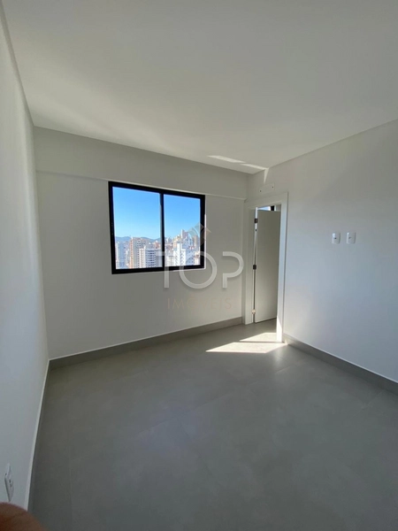 APARTAMENTO PRONTO COM VISTA PARA O MAR EM MEIA PRAIA: 38ª foto da galeria de imagens do imóvel