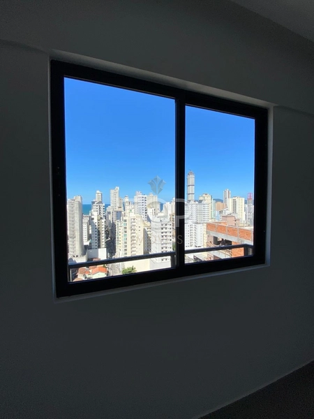 APARTAMENTO PRONTO COM VISTA PARA O MAR EM MEIA PRAIA: 15ª foto da galeria de imagens do imóvel