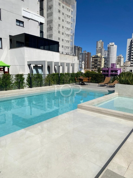 APARTAMENTO PRONTO COM VISTA PARA O MAR EM MEIA PRAIA: 25ª foto da galeria de imagens do imóvel