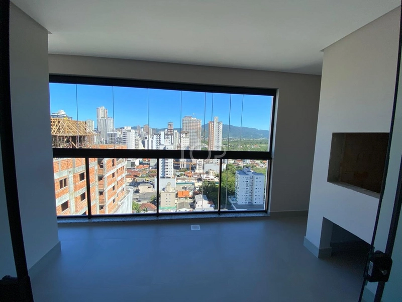 APARTAMENTO PRONTO COM VISTA PARA O MAR EM MEIA PRAIA: 4ª foto da galeria de imagens do imóvel