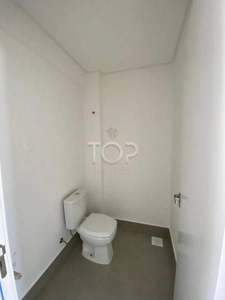 APARTAMENTO PRONTO COM VISTA PARA O MAR EM MEIA PRAIA: 45ª foto da galeria de imagens do imóvel