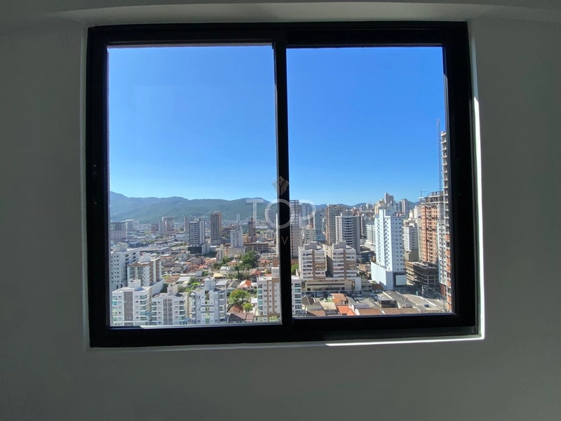 APARTAMENTO PRONTO COM VISTA PARA O MAR EM MEIA PRAIA: 20ª foto da galeria de imagens do imóvel