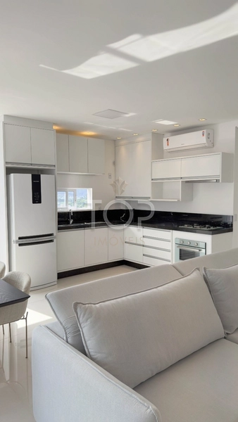 Apartamento pronto no centro de Itapema: 2ª foto da galeria de imagens do imóvel