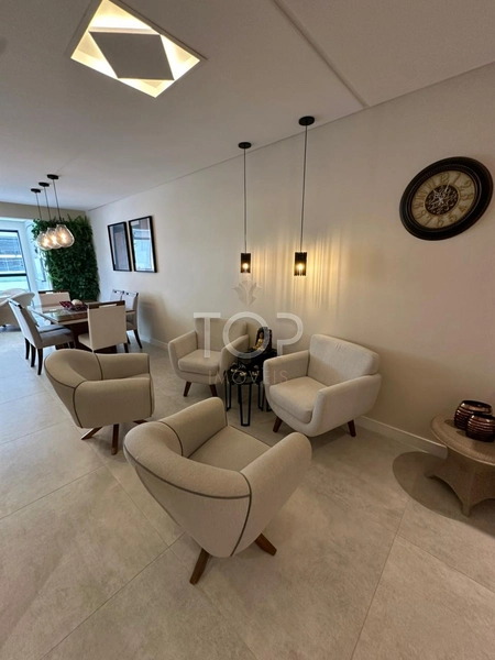 EMPREENDIMENTO FINAMENTE MOBILIADO EM MEIA PRAIA/ ITAPEMA: 5ª foto da galeria de imagens do imóvel