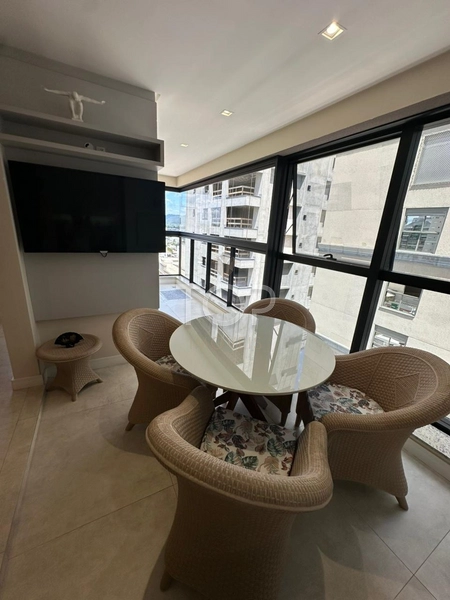 EMPREENDIMENTO FINAMENTE MOBILIADO EM MEIA PRAIA/ ITAPEMA: 2ª foto da galeria de imagens do imóvel