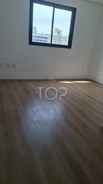 APARTAMENTO PRONTO DE ALTO PADRAO COM VISTA PARA O MAR EM MEIA PRAIA: 29ª foto da galeria de imagens do imóvel