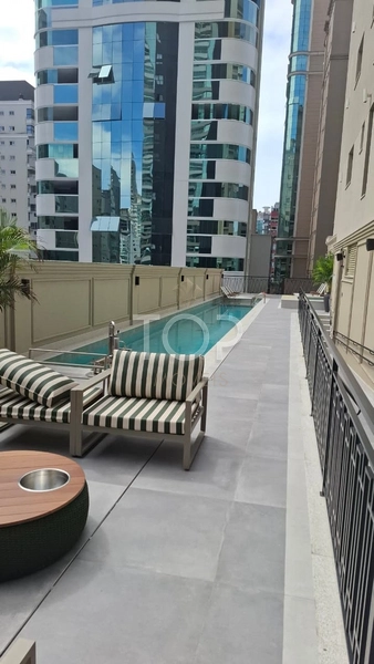 APARTAMENTO PRONTO DE ALTO PADRAO COM VISTA PARA O MAR EM MEIA PRAIA: 18ª foto da galeria de imagens do imóvel