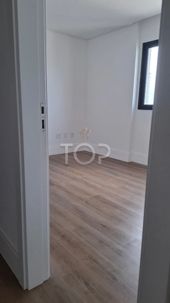 APARTAMENTO PRONTO DE ALTO PADRAO COM VISTA PARA O MAR EM MEIA PRAIA: 30ª foto da galeria de imagens do imóvel