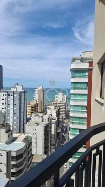 APARTAMENTO PRONTO DE ALTO PADRAO COM VISTA PARA O MAR EM MEIA PRAIA: 1ª foto da galeria de imagens do imóvel