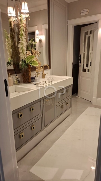 APARTAMENTO PRONTO DE ALTO PADRAO COM VISTA PARA O MAR EM MEIA PRAIA: 13ª foto da galeria de imagens do imóvel