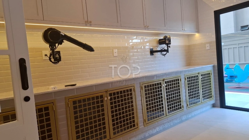 APARTAMENTO PRONTO DE ALTO PADRAO COM VISTA PARA O MAR EM MEIA PRAIA: 32ª foto da galeria de imagens do imóvel