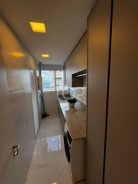 PENTHOUSE PURO LUXO A 250M DO MAR EM MEIA PRAIA: 13ª foto da galeria de imagens do imóvel