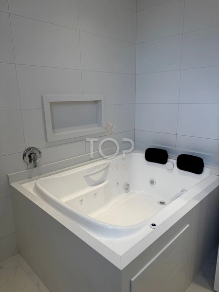 PENTHOUSE PURO LUXO A 250M DO MAR EM MEIA PRAIA: 11ª foto da galeria de imagens do imóvel