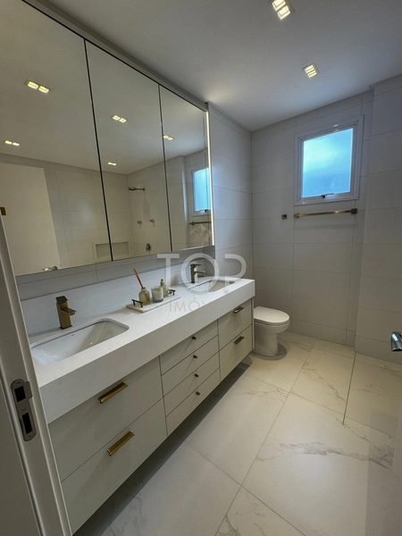 PENTHOUSE PURO LUXO A 250M DO MAR EM MEIA PRAIA: 12ª foto da galeria de imagens do imóvel