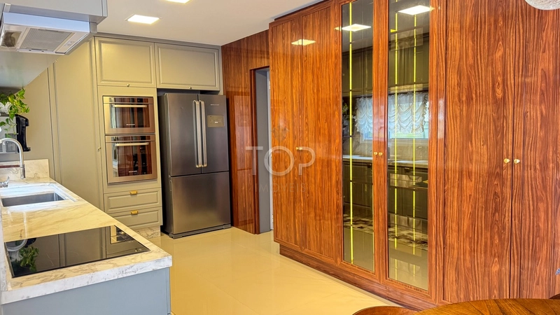 DUPLEX DIFERENCIADO EM MEIA PRAIA: 6ª foto da galeria de imagens do imóvel