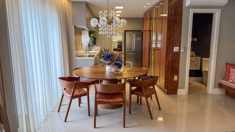 DUPLEX DIFERENCIADO EM MEIA PRAIA: 4ª foto da galeria de imagens do imóvel