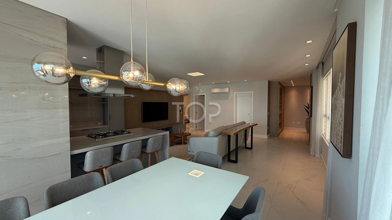 APARTAMENTO PRONTO PARA MORAR EM MEIA PRAIA: 2ª foto da galeria de imagens do imóvel