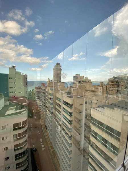 APARTAMENTO PRONTO EM MEIA PRAIA: 2ª foto da galeria de imagens do imóvel