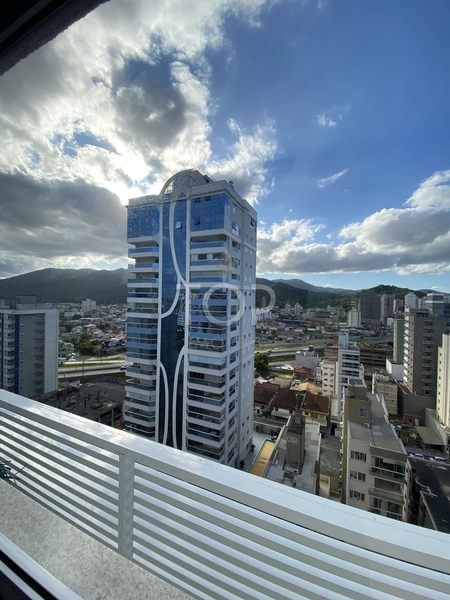 APARTAMENTO PRONTO EM MEIA PRAIA: 3ª foto da galeria de imagens do imóvel