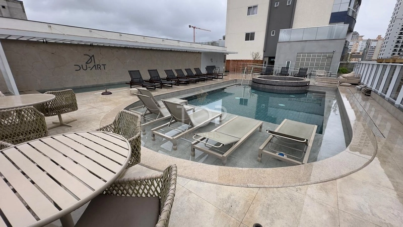 APARTAMENTO FINAMENTE MOBILIADO EM MEIA PRAIA: 31ª foto da galeria de imagens do imóvel