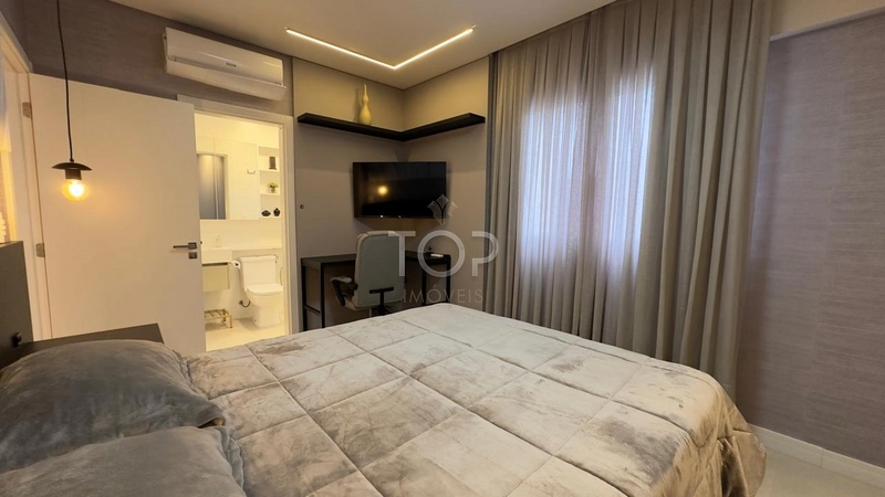 APARTAMENTO FINAMENTE MOBILIADO EM MEIA PRAIA: 18ª foto da galeria de imagens do imóvel