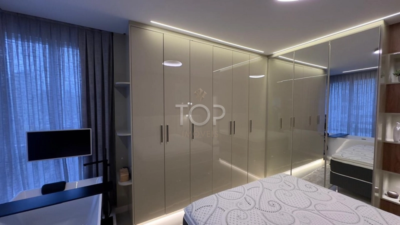 APARTAMENTO FINAMENTE MOBILIADO EM MEIA PRAIA: 14ª foto da galeria de imagens do imóvel